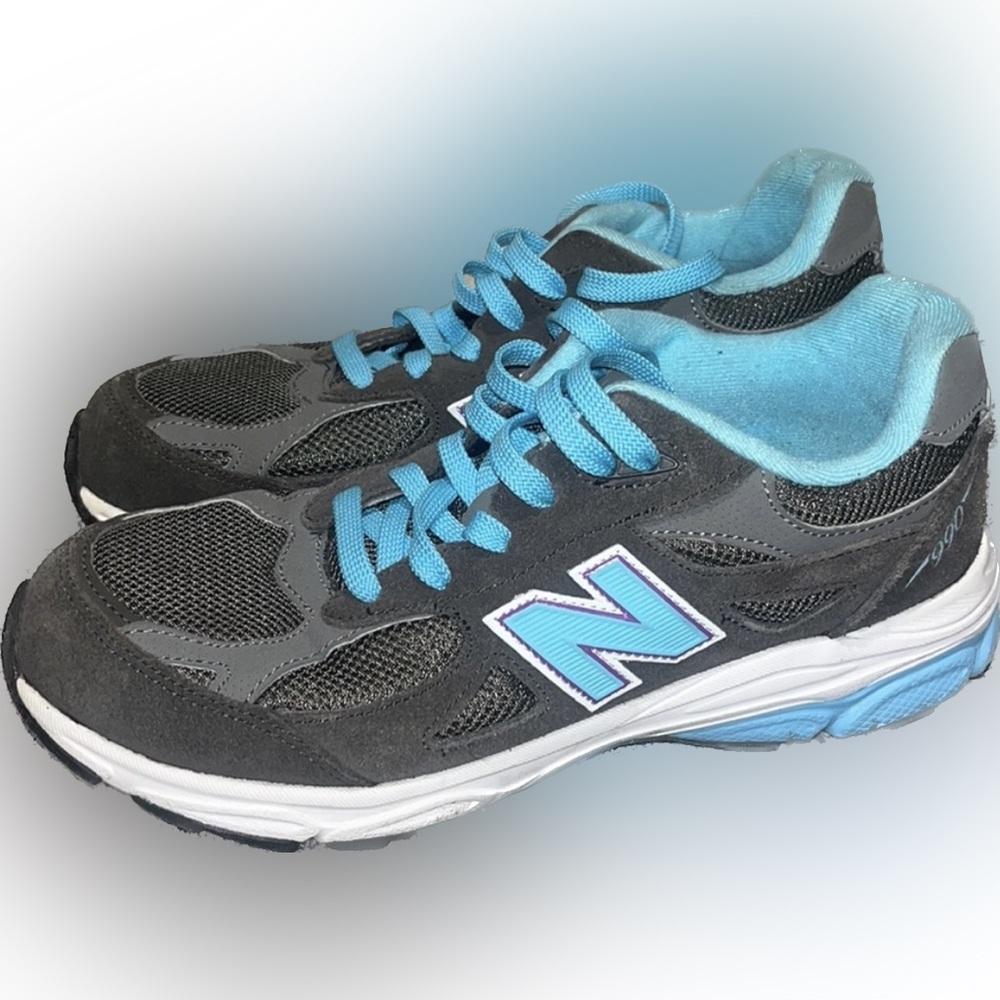 Women’s New Balance 990s Sneakers